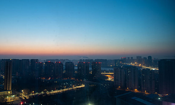 bùng nổ đá quý